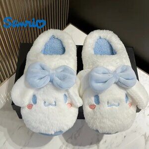 Cinnamonroll Plush Slippers ~Sanrio